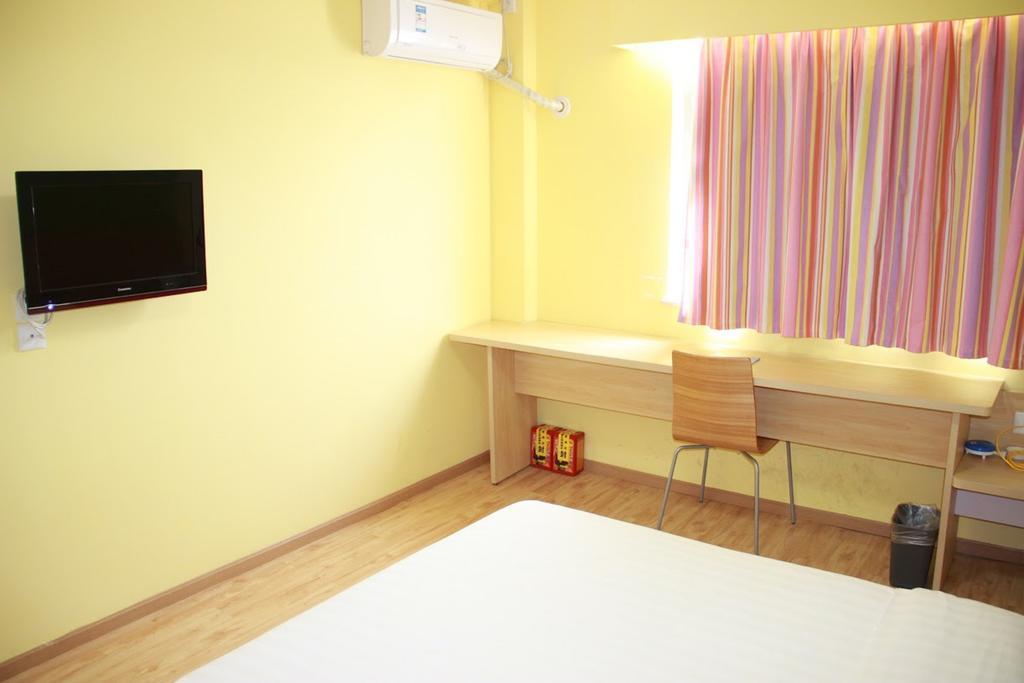 7Days Inn Dalian Heishijiao Software Park Екстериор снимка