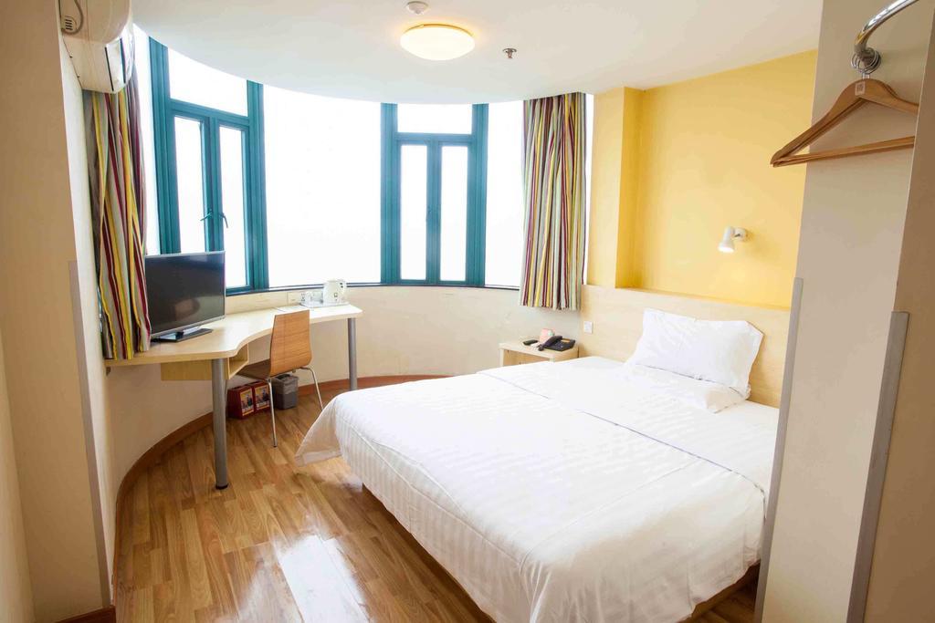 7Days Inn Dalian Heishijiao Software Park Екстериор снимка